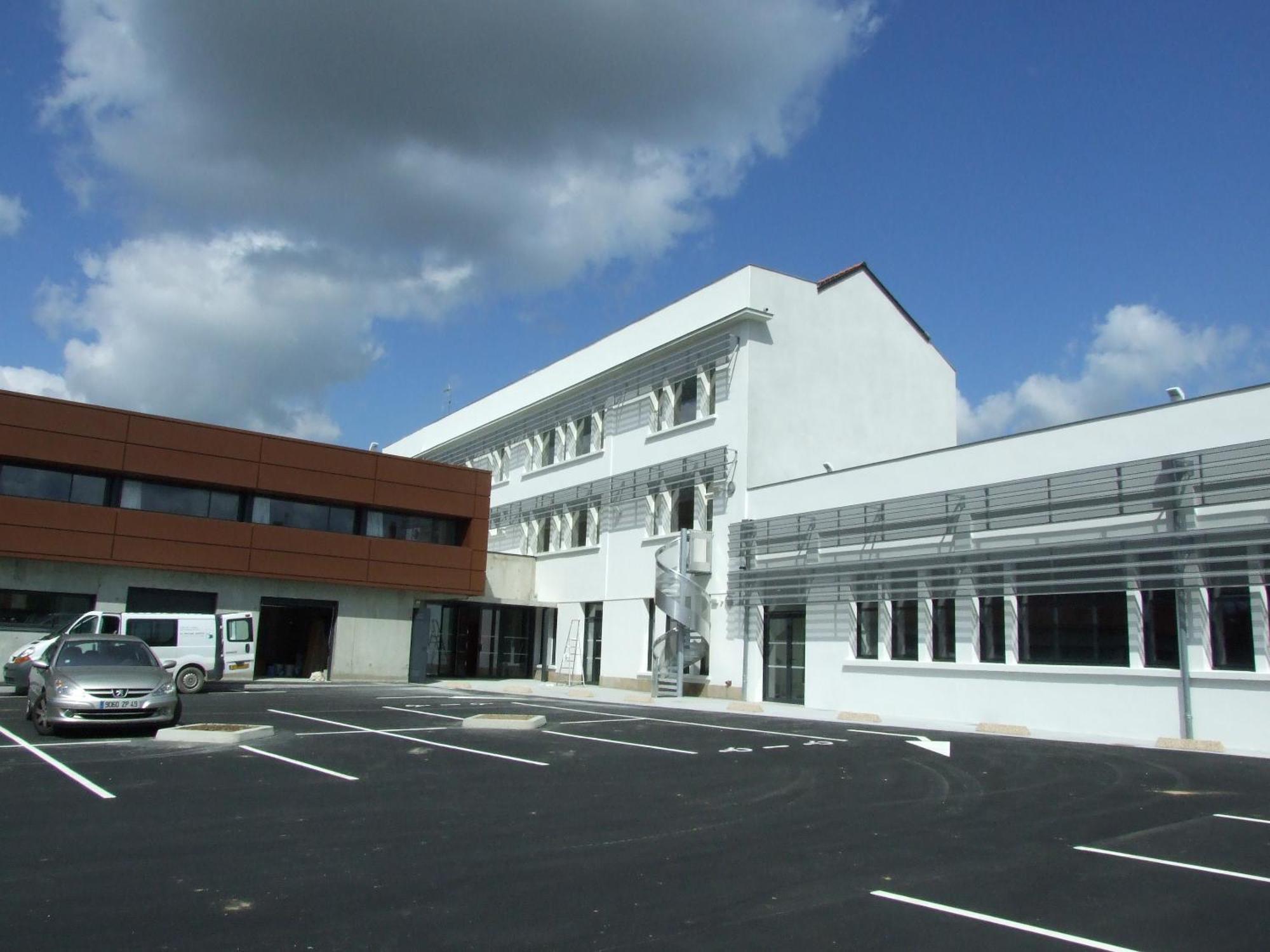 Jf Accueil & Formation Hotel Cholet Exterior photo